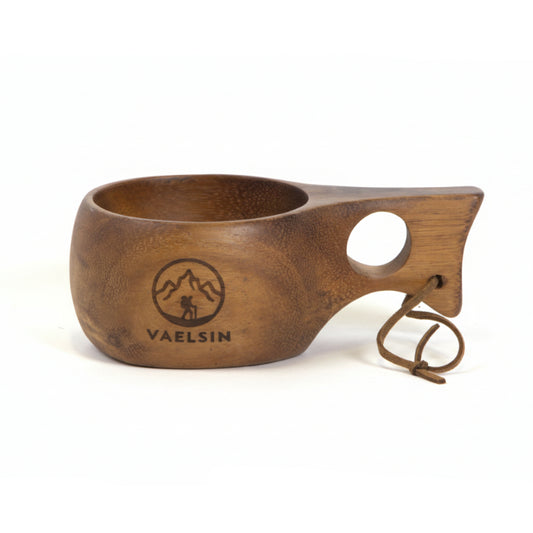 Wooden cup with handle and 'VAELSIN' branding on a white background